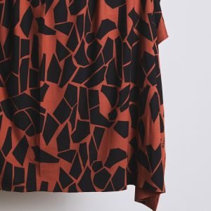 Jersey de viscosa Ecovero™ Odd puzzle sienna&caviar - mind the MAKER®