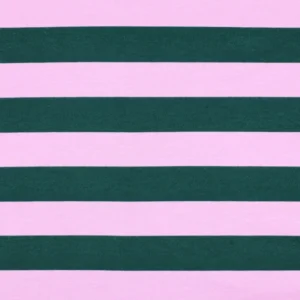 Detalle de tela de sudadera suave tejida con franjas horizontales alternas de 3.5 cm de grosor en tonos verde oscuro y rosa pastel.